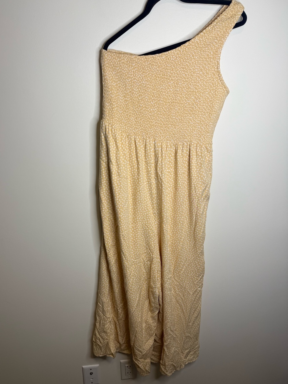 American Eagle Outfitters One-Shoulder Yellow Polka Dot Jumpsuit size large
